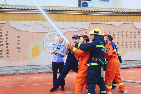 安全教育 (12) 安全教育 (12)